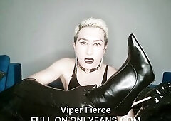 Kinky sissy in shiny latex bodysuit and high boots plays with weenie and cums in her throat