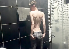 Kedoimath - A Twink Just Showing Your Body Before Shower