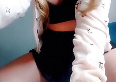 just a hawt and moist student showing her little body to u