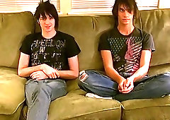 Young men with smoking fetish blow each other and fuck bare