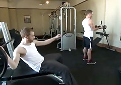 Muscle son throat swallow