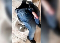 I hope no one saw it, I didn't wait it to gush out when I picked it up