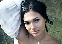 SANKTOR - TOPLESS BREASTY NATIVE AMERICAN GAL AT THE RANCHO