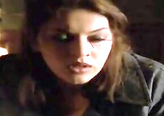 The female vampire Jennifer Slain joins a vampire cult/club led by the Vampire named Victor.