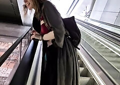 1st-time voyeur plays with her snatch in an Amsterdam Metro Station