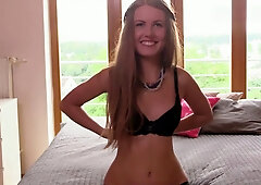 Brunette beauty Lussy unveils the secrets of female squirting pleasure - LETSDOEIT