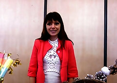 Kelly Oliveira is hot in this steamy threesome - Jacquie et Michel TV