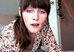MILF Sydney Harwin spreads for a solo anal webcam show with ass licking