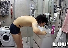Solo, shower, young-man