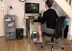 40yo Bushy Twat mother I'd like to fuck Aurora gets lewd working from home & undresses down to her NYLONS & GARTERS and rubs her UNSHAVED