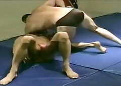 Bodybuilder Bondage Wrestling (1)