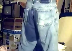 pissplay in jeans and sneakers