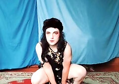 Cute sissy crossdresser with a big booty makes a fun display