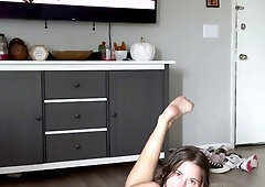 Amateur Webcam Teen Masturbates And Teases