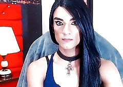 Shemale playing with her ass for you