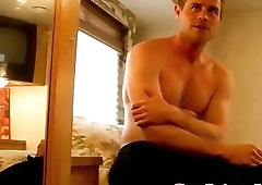 Stud moans as a friend services his prick