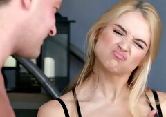 Massaging girl fucked by nice cock after blowing it