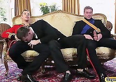 Royal threesome sucking and drilling ass with big dicks