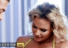 Brazzers - Phoenix Marie Craves Greater amount Than Just A Ride From Xander Corvus, That babe Wishes To Ride His Ramrod