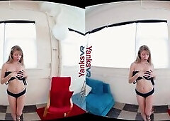 Yanks Bombshell Verronica Masturbating