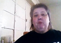 It's Pork Chop Night! Feedee SSBBW Koi pigs out on a pork chop