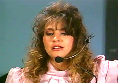 New secretary seduces her boss at work and gives him some upper tier fellatio