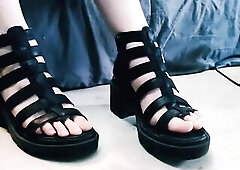 POV At the Feet of a Gothic Dominatrix-bitch (foot worship, toes, sandals)