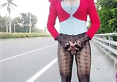 Carry out the audience's instructions during live broadcast until ejaculation .34.(@06:36)