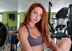 Hot Busty Webcam Babe Masturbate Solo