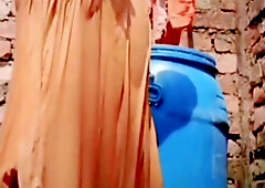 Mms Bhabhi Shares Nude Video While Taking Bath