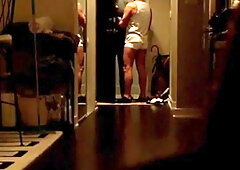 Str8 bulging show for the delivery guy ll