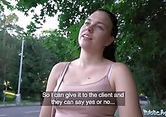 Kiara Flow Opens her Long Legs to Fuck a Stranger Outdoors