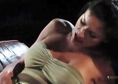 Persia Pele wants to get sptayed