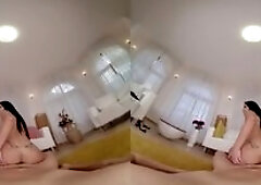 Mia Tracy Can't Continue With Her Working Day Unless You Bring Her To Earth-shattering Orgasm First