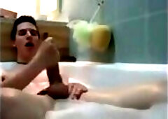 Twink jerking off in bathtub