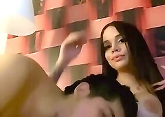 Hot Latina Gets Sucked Off