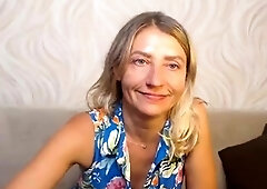 Amateur Webcam Chick Masturbates On Webcam More at