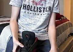 Jordan creampies and fucks fresh teen in sneakers