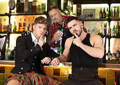 Raw sodomy with Dean Young bottoming big