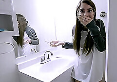 SisLovesMe - Hot Stepsis (Joseline Kelly) Fucks And Accidentally Bites Stepbros Shaft