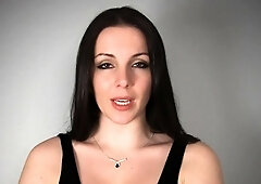 Brunette Solo Webcam Masturbation