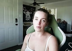 Charlie chats about 2025 and her goals for finishing out the year, heading into a new begin.