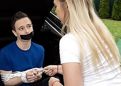 Two sexy babes Shalina Devine and Selvaggia are enjoying his big dick