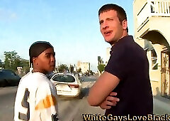 Black guy in dorag sucks