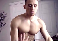 FetishMen: Alexander Gustavo and Buddy slapping