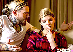 Russian spinner Gina Gerson gets fucked in both holes