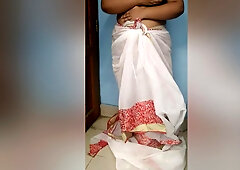 Sasur Ke Samne Biwi Hot Hote Hai Aur Apne Sari Utar Detahi - Indian Sex