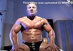 Muscle Flexing