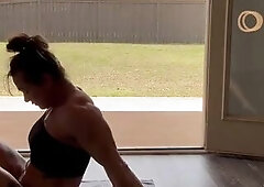 Stretch with Simone Steele