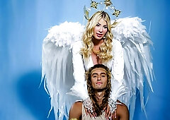 Awesome dick-riding session with a curvy inked blonde Lolly Dames